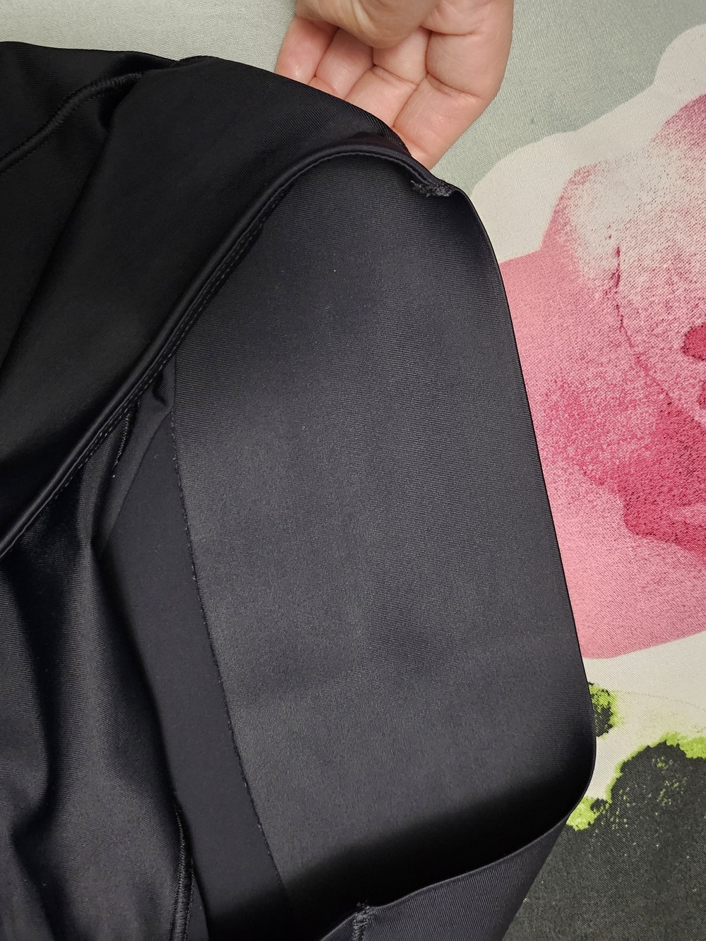 SKIMS Black Logo Detail Leggings - Picture 11 of 11